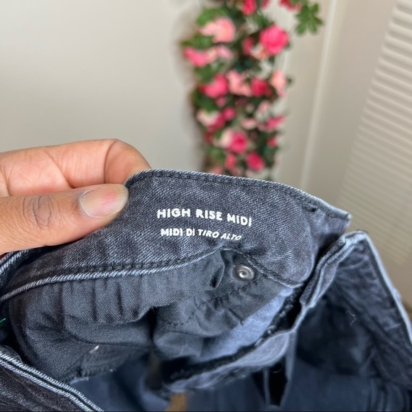 Universal Thread Black Faded Wash Frayed Hem Denim Short Womens 14/32 Plus Size - Picture 8 of 10